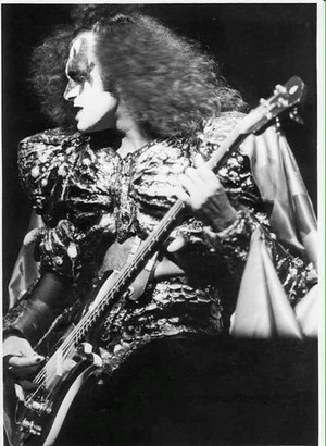  Gene ~Melbourne, Austrália...November 15, 1980 (Unmasked World Tour)