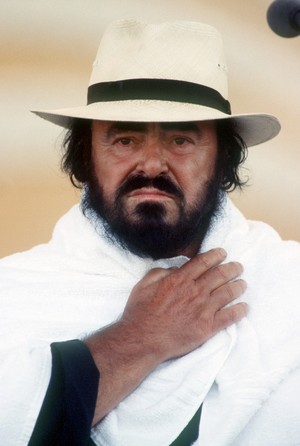  Luciano Pavarotti (1935-2007)