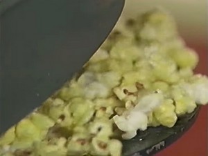 jagung meletus, popcorn