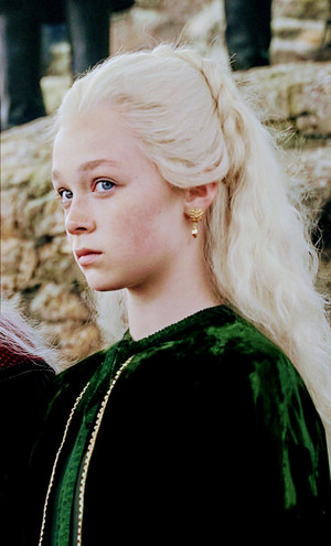  Helaena Targaryen: House of The Dragon