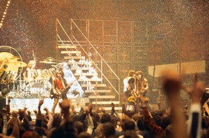  KISS ~Memphis, Tennessee...December 9, 1977 (ALIVE II Tour)