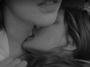  Kiss me, baby😘💋💋💋