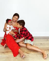  Melanie Fiona, her daughter and her son