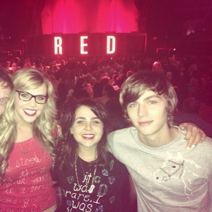 Miles, Moriah and Mae at a Taylor Swift Concert