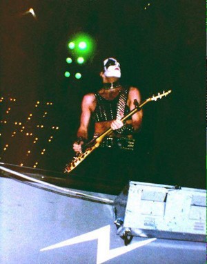  Paul ~West Palm Beach, Florida...February 3, 1983 (Creatures of the Night Tour)
