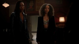  5x15 "The Return of the Pussycats"