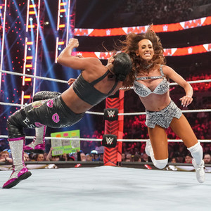  Bianca Belair vs Carmella || Raw: March 6, 2023