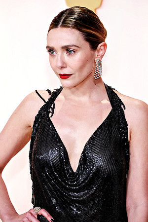  Elizabeth Olsen | 95th Annual Academy Awards in Hollywood, California | March 12, 2023