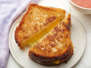  Grilled Cheese 三明治