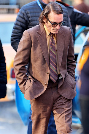  Joaquin Phoenix on the set of Joker: Folie à Deux filming in downtown Manhattan | March 26