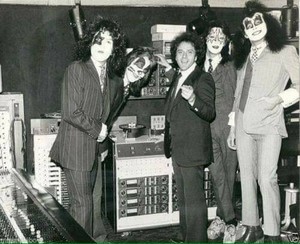  Kiss (NYC) February 24, 1979 (Electric Lady Studios - Creem Magazine photoshoot)