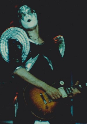  Ace ~Manchester, England...May 13, 1976 (Alive Tour)