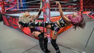  Liv मॉर्गन and Raquel Rodriguez vs Bayley and Dakota Kai | Monday Night Raw | May 1, 2023