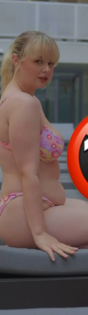  Sarah Kaynee Bikini Belly on OnlyFans