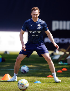  Tom Hiddleston | training session | Soccer Aid for UNICEF match | June 8, 2023