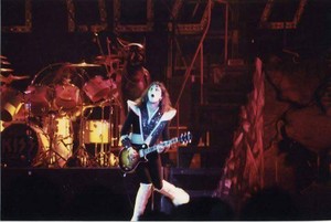  Ace ~Oakland, California...August 22, 1976 (Spirit of '76 - Destroyer Tour)