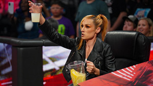  Becky Lynch :| Monday Night Raw | August 7, 2023