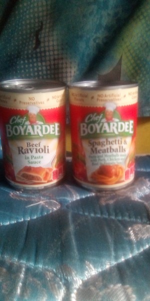  Chef Boyardee: Beef Ravioli and spaghetti & Meatballs