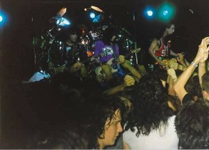  halik ~London, England...August 16, 1988 (Crazy Nights Tour)