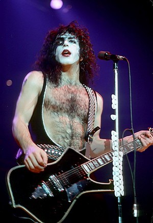  Paul ~Los Angeles, California...August 26, 1977 (Love Gun Tour)