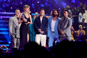 Taylor Swift wins at MTV VMAs 2023