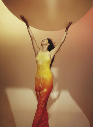  Alycia Debnam-Carey - Vogue Australia Photoshoot - 2023
