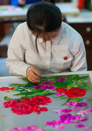  Pyongyang Embroidery Institute