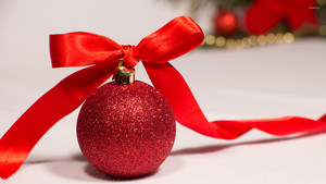  bauble with a red ribbon