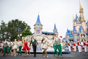  Disney Parks Magical Natale giorno Parade | 40th Anniversary