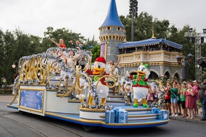  Disney Parks Magical krisimasi siku Parade | 40th Anniversary