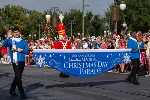  डिज़्नी Parks Magical क्रिस्मस दिन Parade | 40th Anniversary