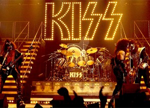  Kiss ~St. Louis, Missouri...December 7, 1977 (Alive II Tour)