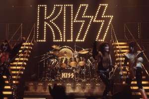 KISS ~St. Louis, Missouri...December 7, 1977 (Alive II Tour) 