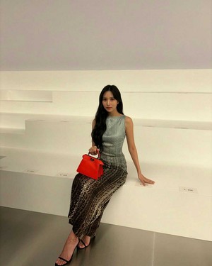  Mina at Fendi Haute Couture Fashion 显示