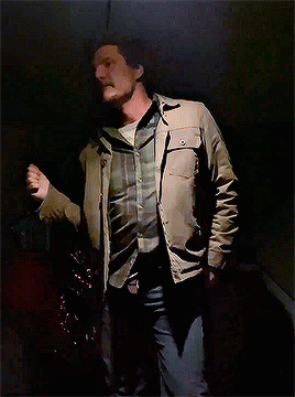  Pedro Pascal | dancing on set | The Last of Us