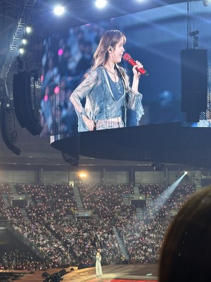  230302 IU at H.E.R. WORLD TOUR konsert in SEOUL