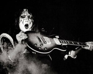  Ace ~Ontario, Canada...April 23, 1976 (Alive Tour)