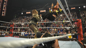  Becky Lynch vs Nia Jax | Monday Night Raw | February 12, 2024