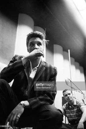  Elvis In The Recording Studio