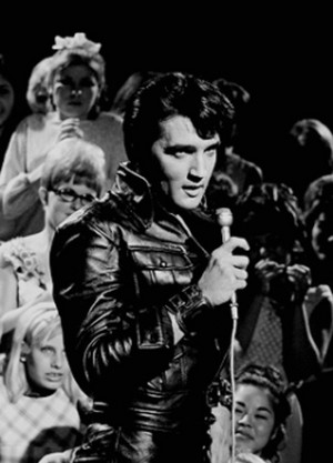  Elvis during his ‘68 Comeback Special on NBC | Photographs 의해 Gary Null