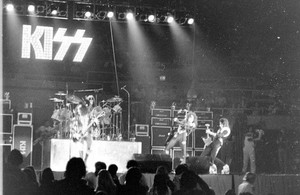  キッス ~Honolulu, Havaí (Hawaii)...February 29, 1976 (Alive Tour)