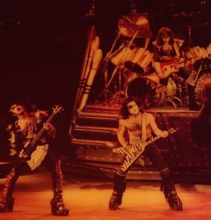  吻乐队（Kiss） Norfolk 1983b