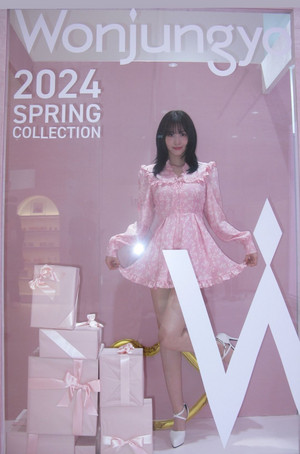  Momo at Wonjungyo Brand Event in जापान