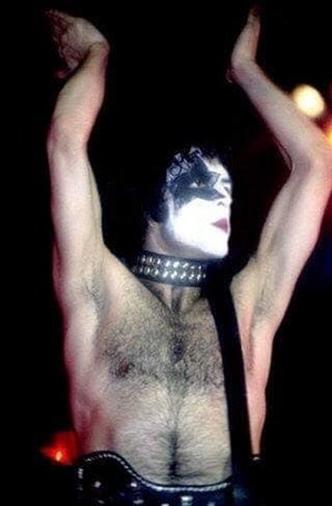  Paul ~St. Louis, Missouri...February 20, 1975 (Hotter Than Hell Tour)