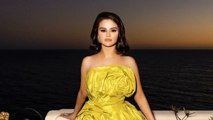  Selena Gomez for “Love On” Promotional Photoshoot
