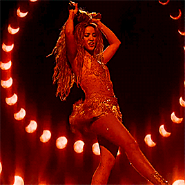  Shakira – 2023 MTV Video Musik Awards