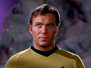  William Shatner as James T. Kirk | bintang Trek