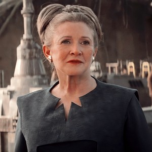 Carrie Fisher as General Leia Organa | 星, つ星 Wars: Episode VII - The Force Awakens | 2015