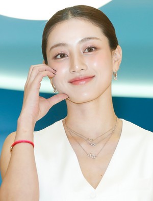  Jihyo at the ফ্রেড Jewerly Event