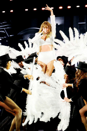  Taylor 迅速, スウィフト ♡ The Eras Tour | Paris, France: París La Défense Arena | May 10, 2024
